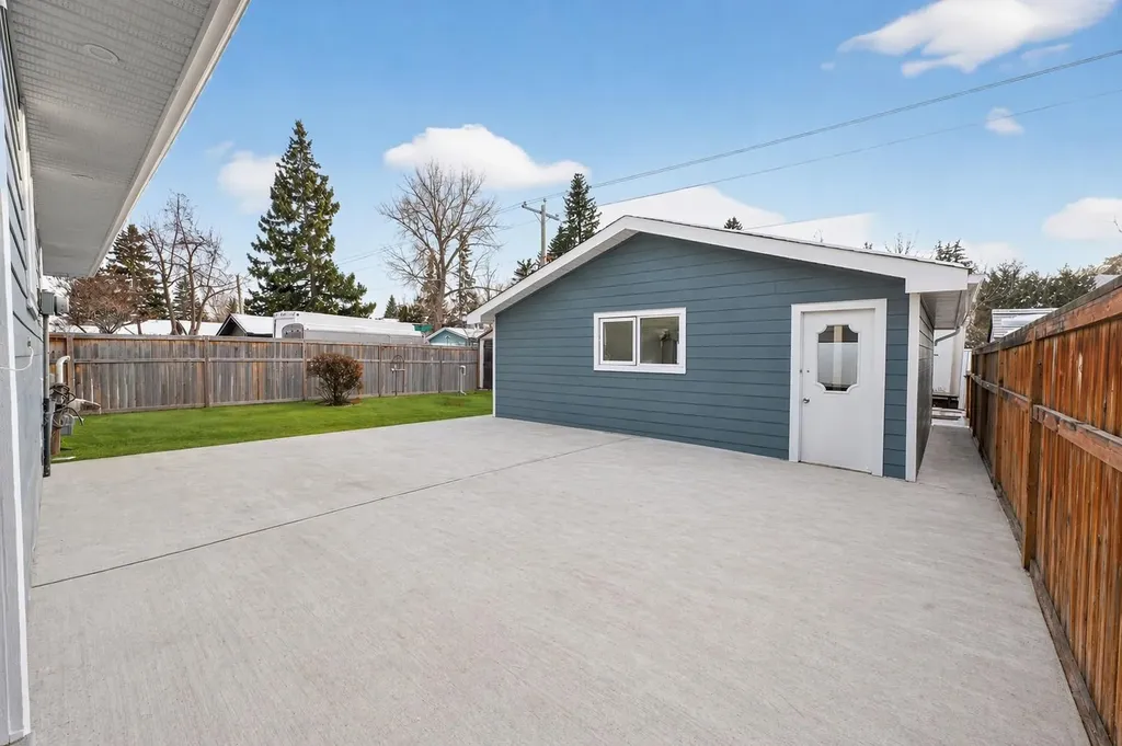 12031 Candiac Road SW Calgary AB T2W1L1