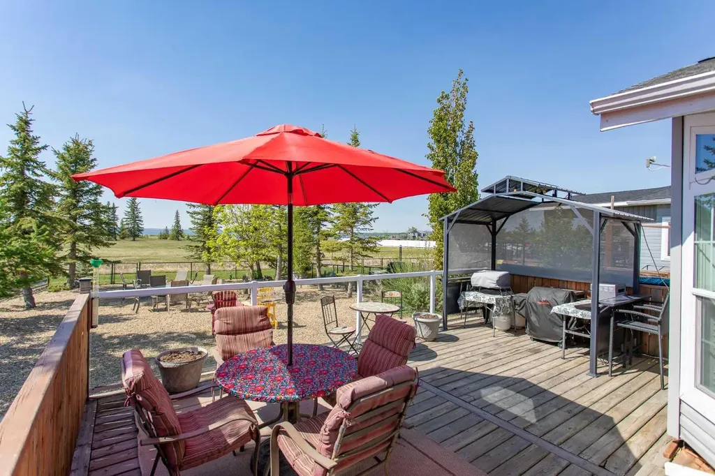 10046 Township Road 422 Rural Ponoka County AB T4J 1V9