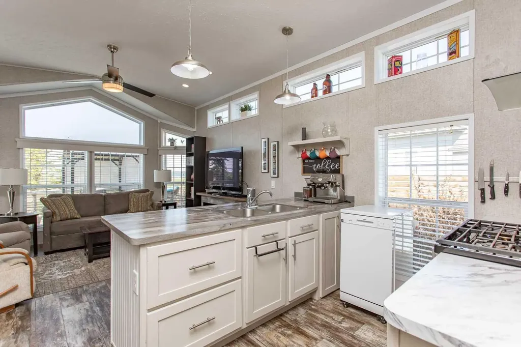10046 Township Road 422 Rural Ponoka County AB T4J 1V9