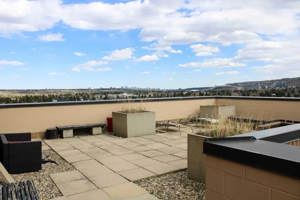 8604 48 Avenue NW Calgary AB T3B 5E6