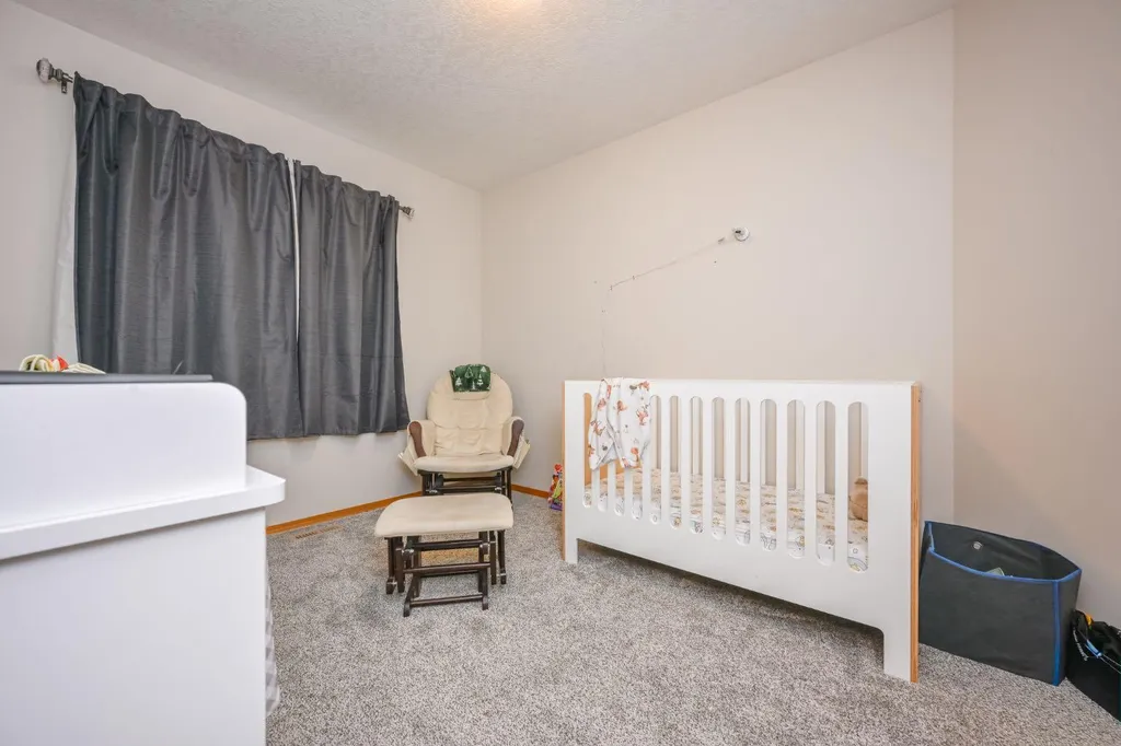 8933 114 Avenue Grande Prairie AB T8X 1T9