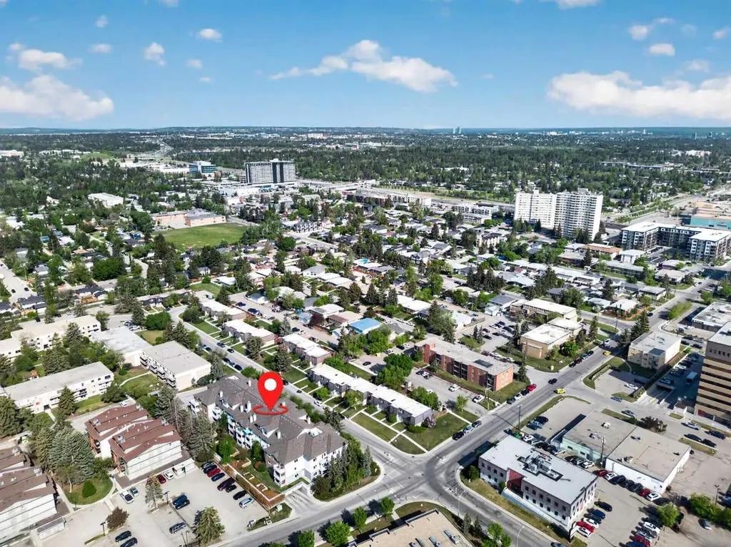 790 Kingsmere Crescent SW Calgary AB T2V 2H8