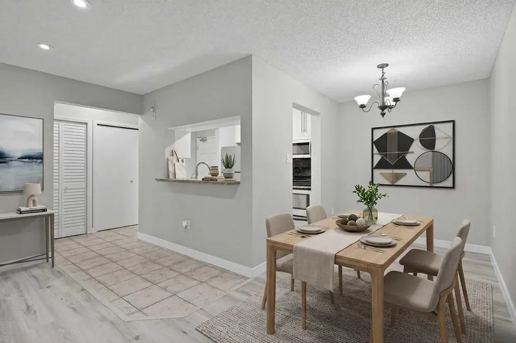 790 Kingsmere Crescent SW Calgary AB T2V 2H8