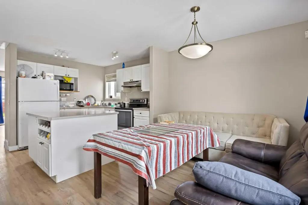 78 Tarington Place NE Calgary AB T3J 4X4
