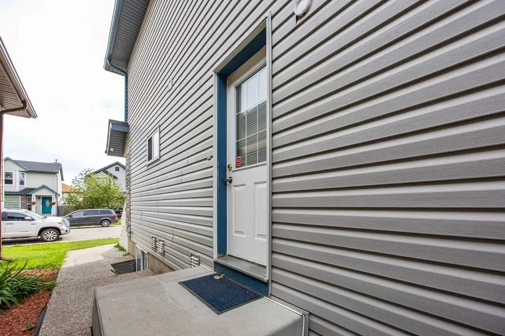 78 Tarington Place NE Calgary AB T3J 4X4