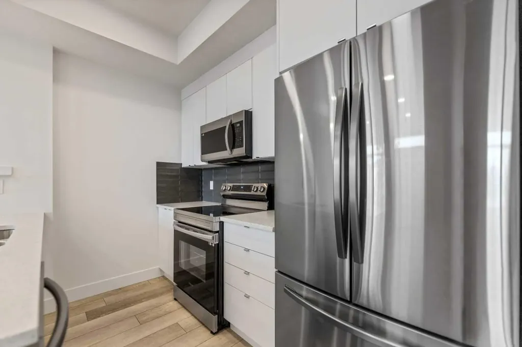 19645 48 Street SE Calgary AB T3M 3T9