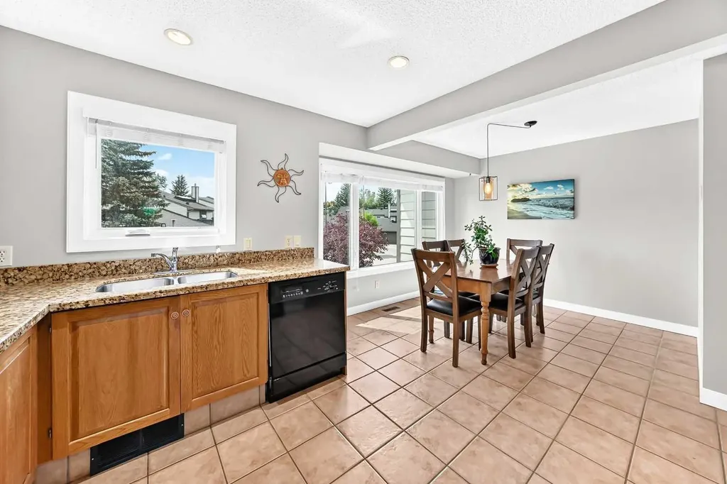 185 Woodridge Drive SW Calgary AB T2W 3X7