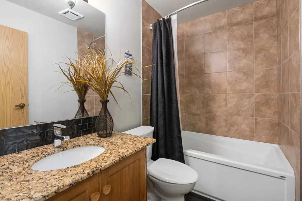 185 Woodridge Drive SW Calgary AB T2W 3X7