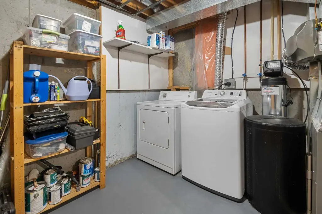 185 Woodridge Drive SW Calgary AB T2W 3X7