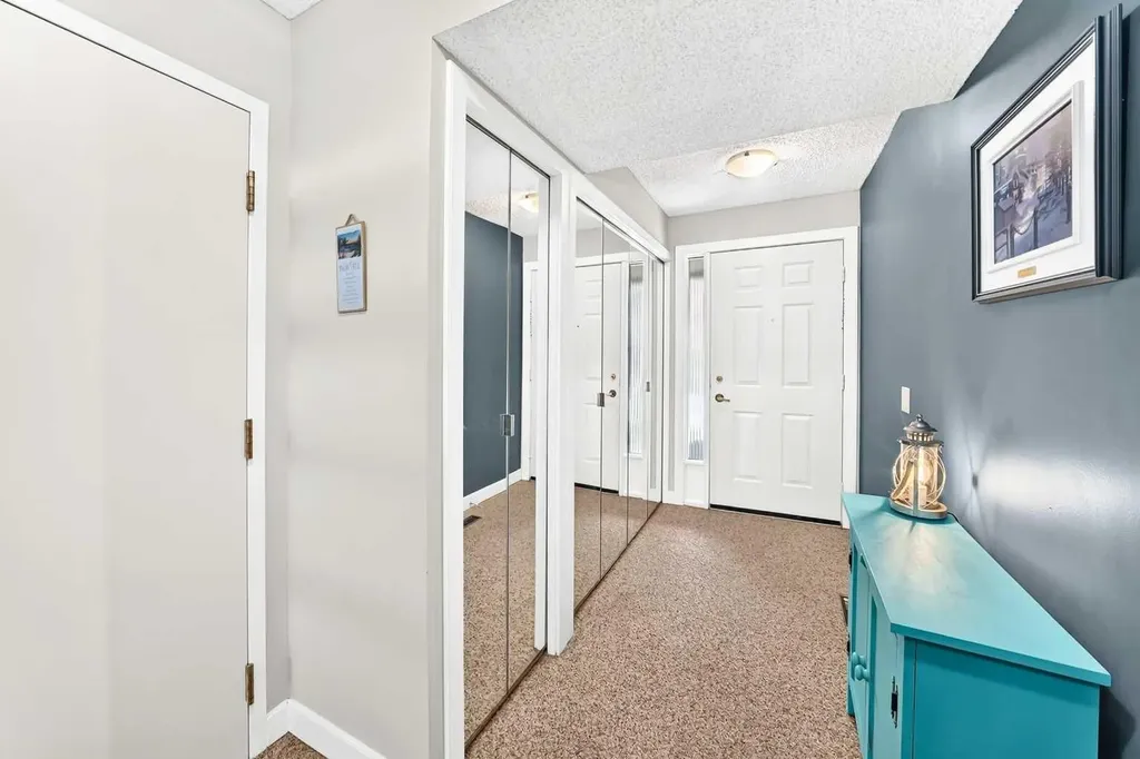 185 Woodridge Drive SW Calgary AB T2W 3X7