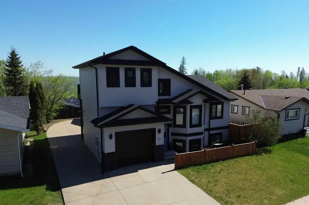 148 Beaconwood Place Fort Mcmurray AB T9H 2T1