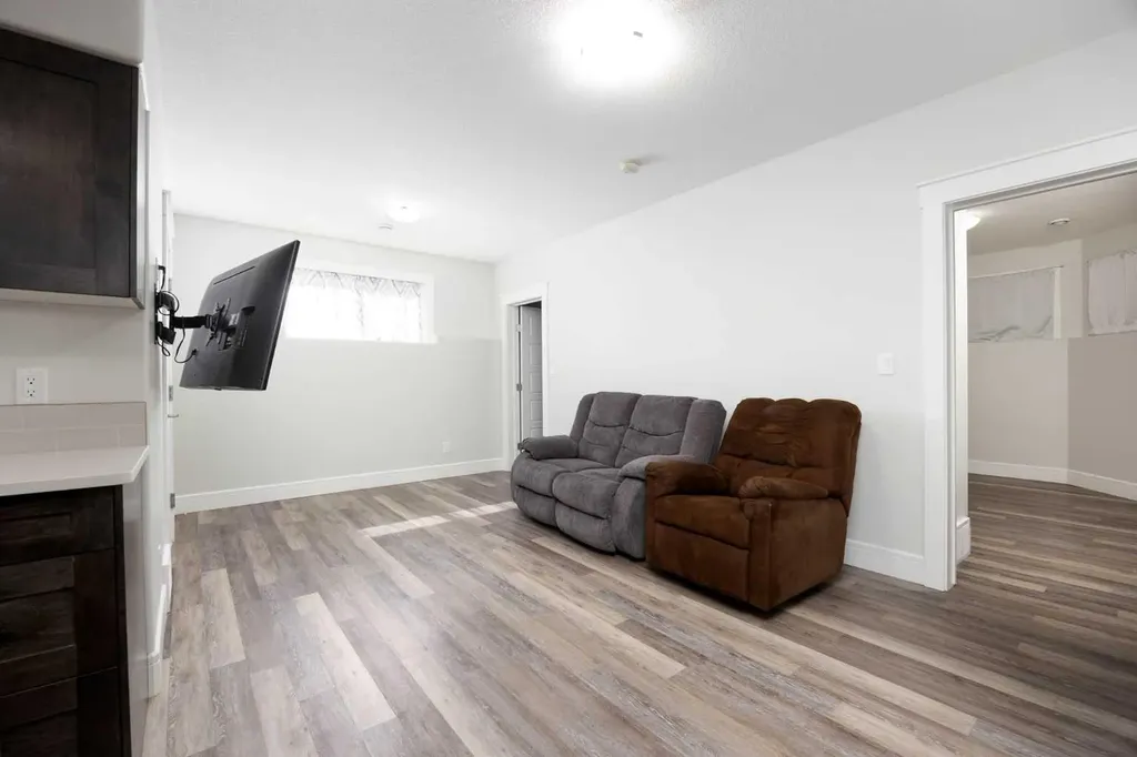 148 Beaconwood Place Fort Mcmurray AB T9H 2T1