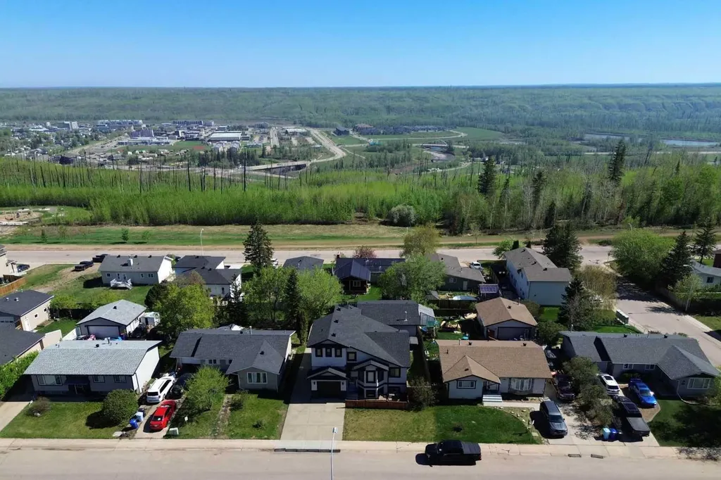 148 Beaconwood Place Fort Mcmurray AB T9H 2T1