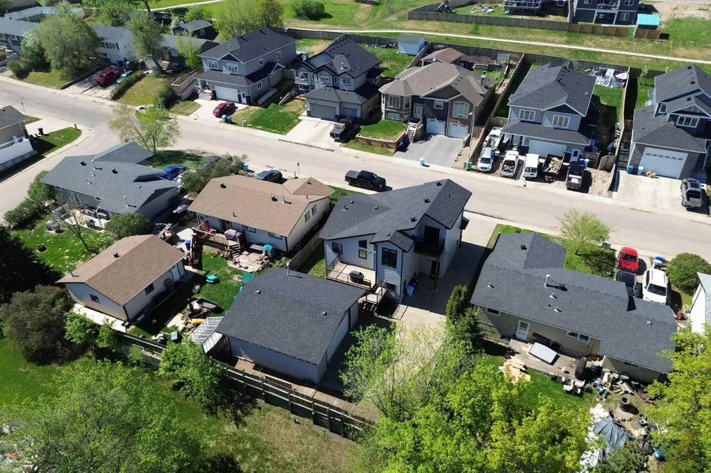 148 Beaconwood Place Fort Mcmurray AB T9H 2T1