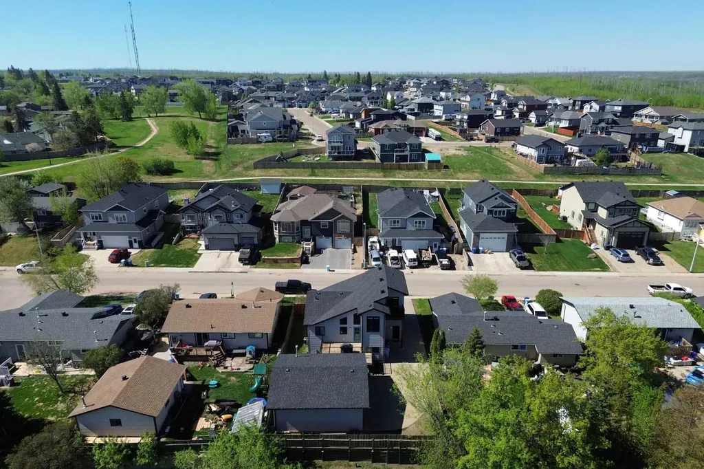 148 Beaconwood Place Fort Mcmurray AB T9H 2T1