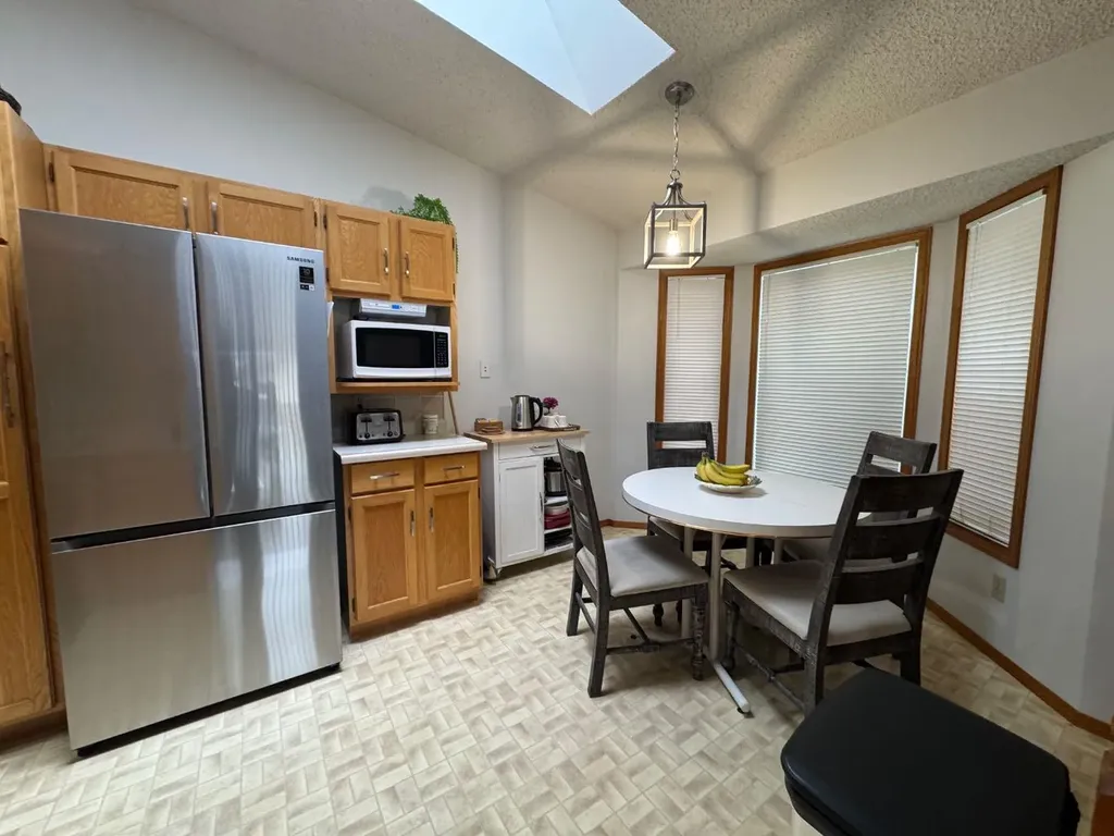 16 Hermary Street Red Deer AB T4N 6E7