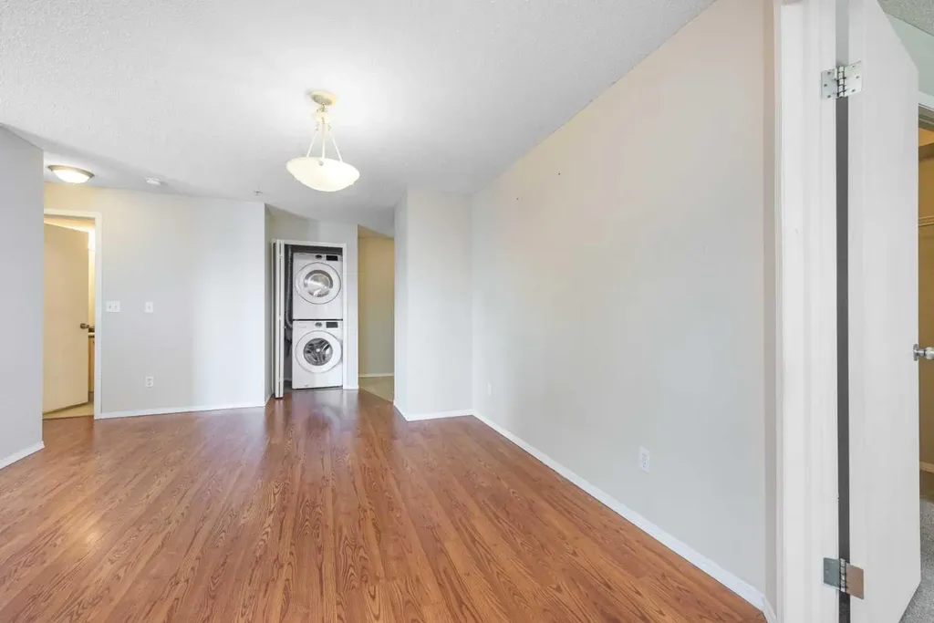 4975 130 Avenue SE Calgary AB T2Z4M4