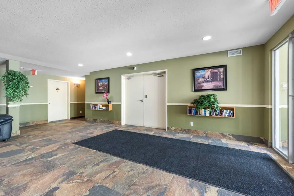 4975 130 Avenue SE Calgary AB T2Z4M4