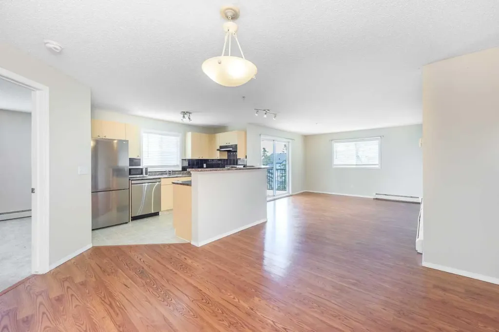 4975 130 Avenue SE Calgary AB T2Z4M4