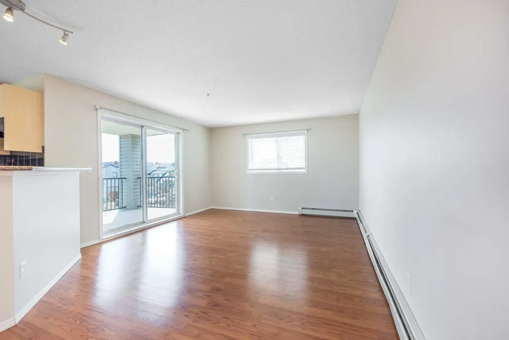 4975 130 Avenue SE Calgary AB T2Z4M4