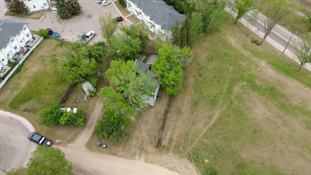 47 Howlett Avenue Red Deer AB T4N 6K2