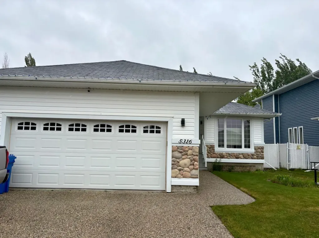 5316 43 Street Wetaskiwin AB T9A3T1