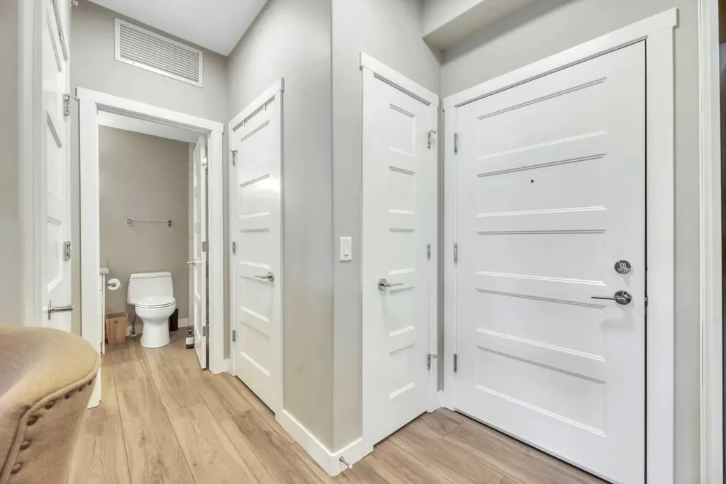55 Wolf Hollow Crescent SE Calgary AB T2X 5K9
