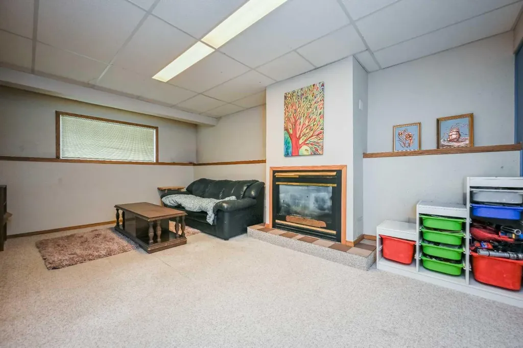 9123 105 Avenue Grande Prairie AB T8H 1H7