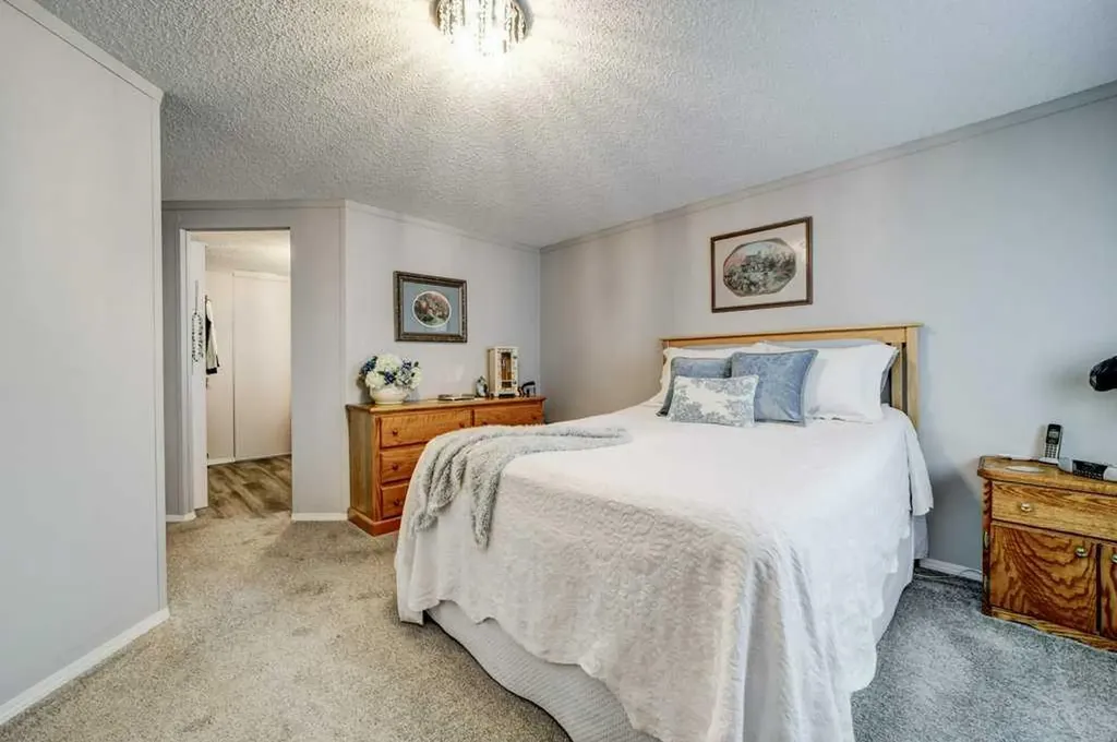 3016 33a S Lethbridge AB T1K 7K2