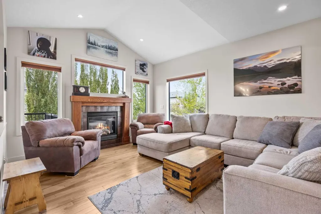41 Drake Landing Crescent Okotoks AB T1S 0E7