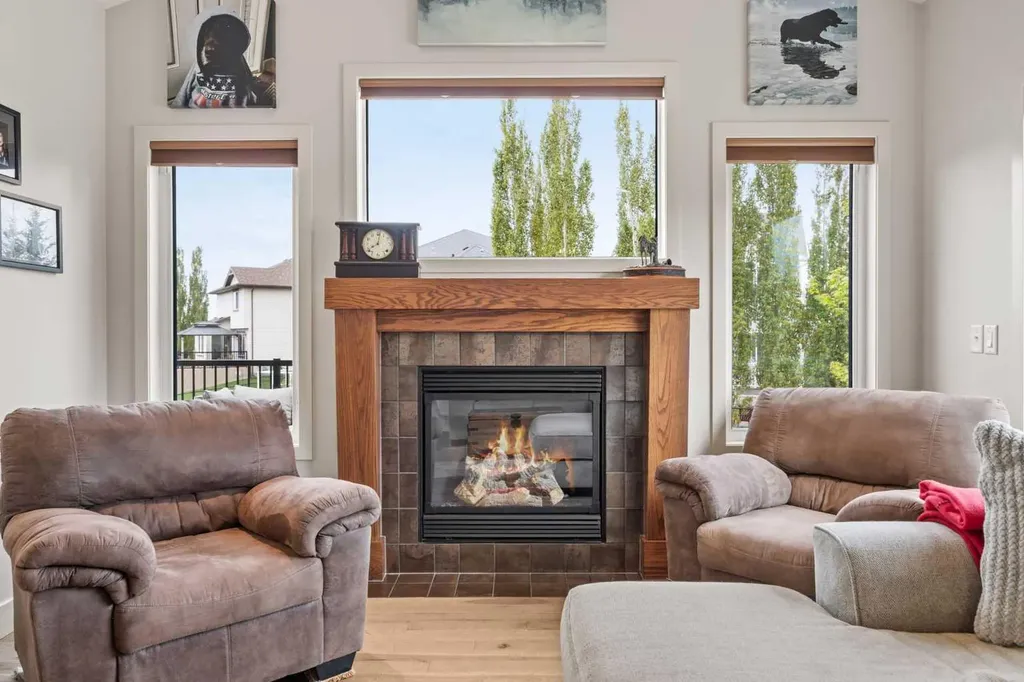 41 Drake Landing Crescent Okotoks AB T1S 0E7