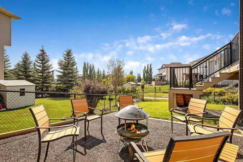 41 Drake Landing Crescent Okotoks AB T1S 0E7