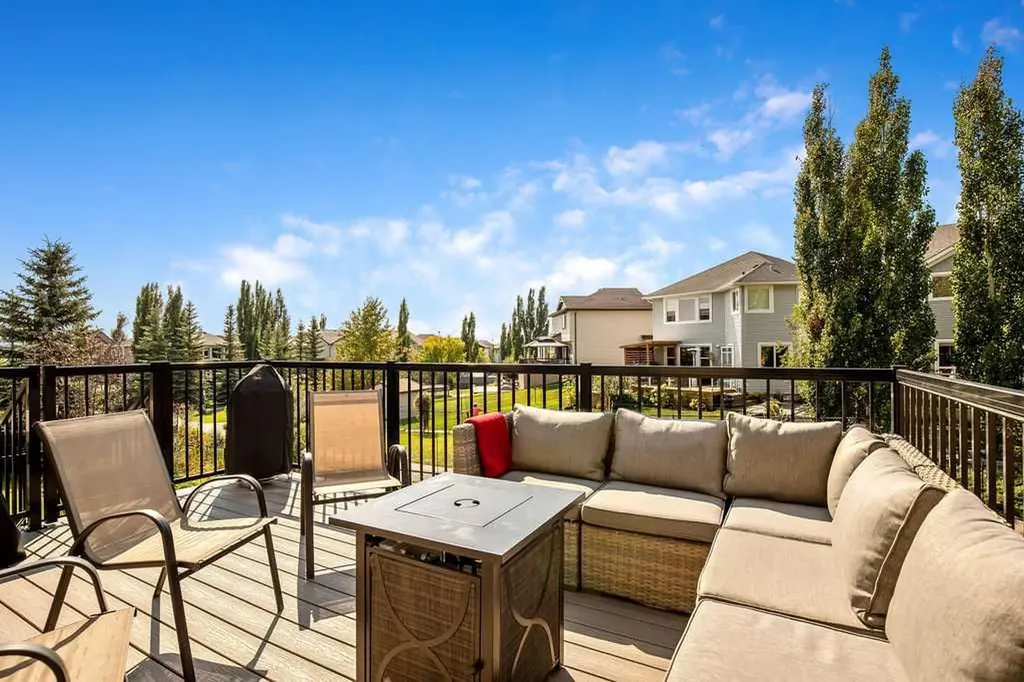 41 Drake Landing Crescent Okotoks AB T1S 0E7