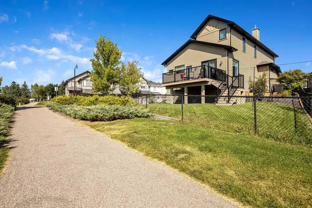 41 Drake Landing Crescent Okotoks AB T1S 0E7