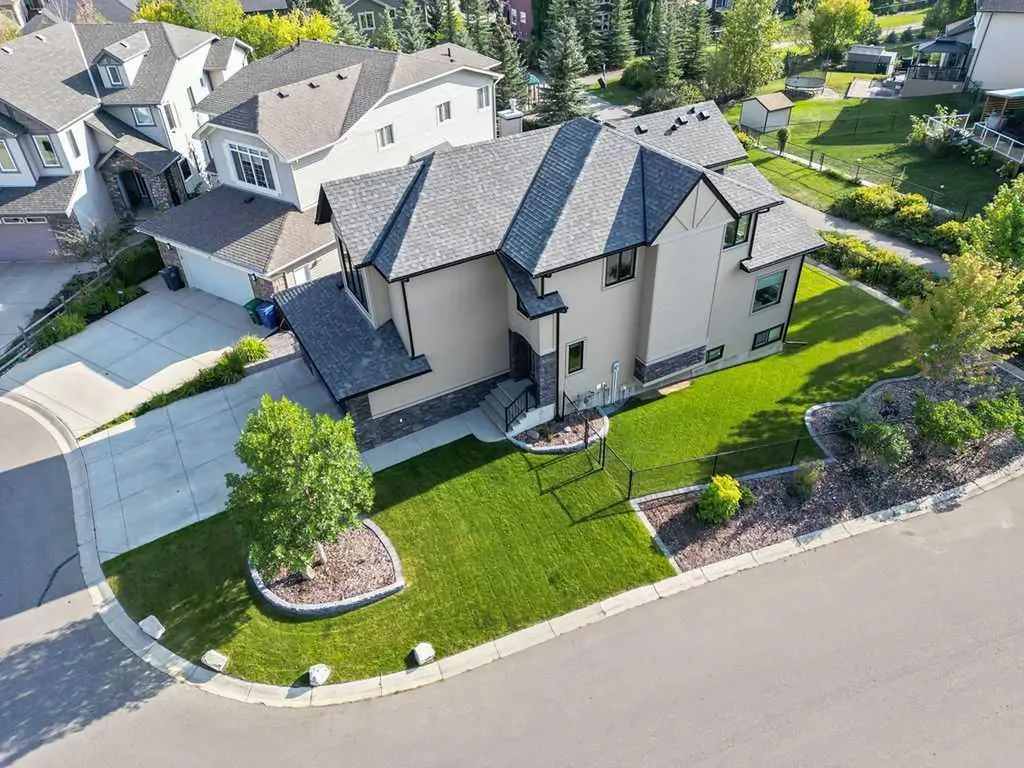 41 Drake Landing Crescent Okotoks AB T1S 0E7