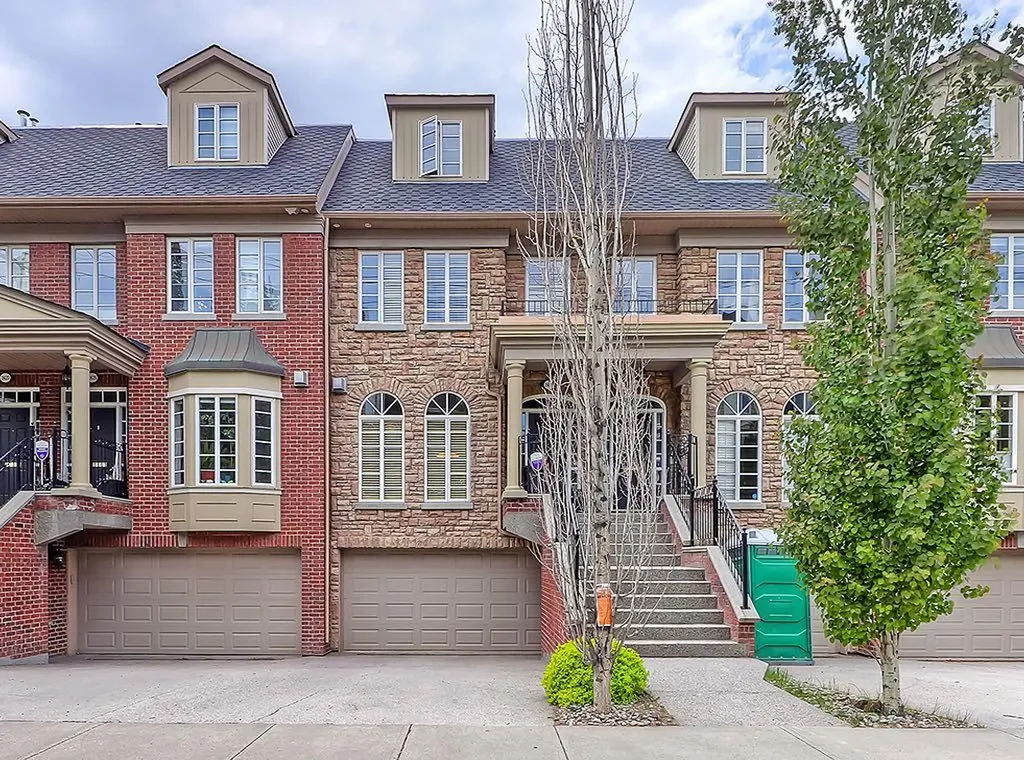 2423 Erlton Street SW Calgary AB T2S 2V9