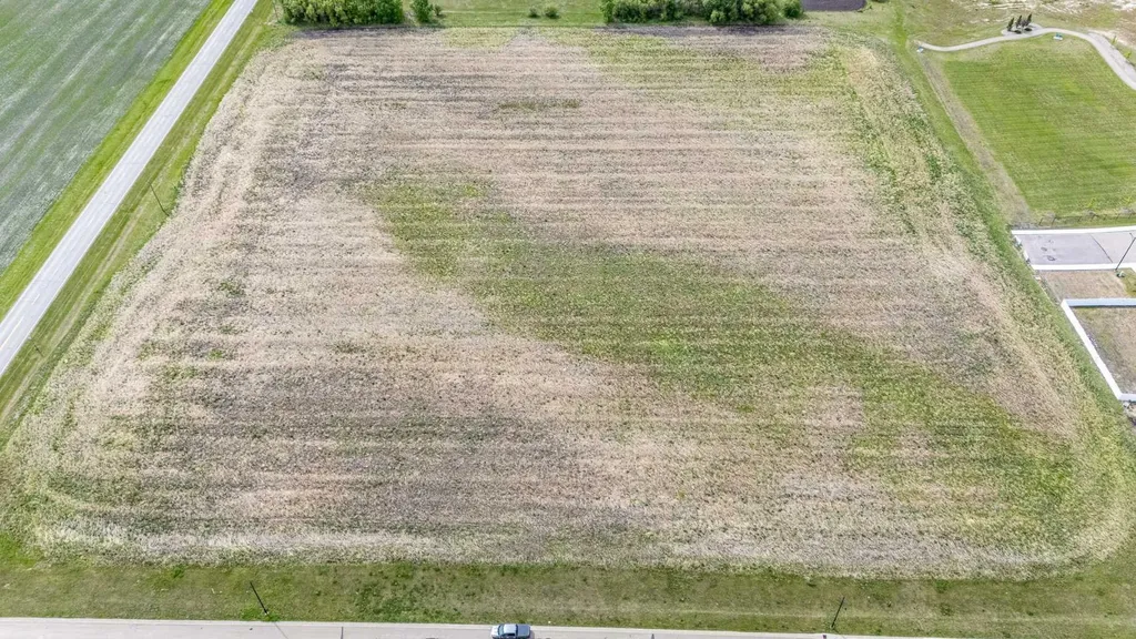 4602 34 Street Lacombe AB T4L 0B0