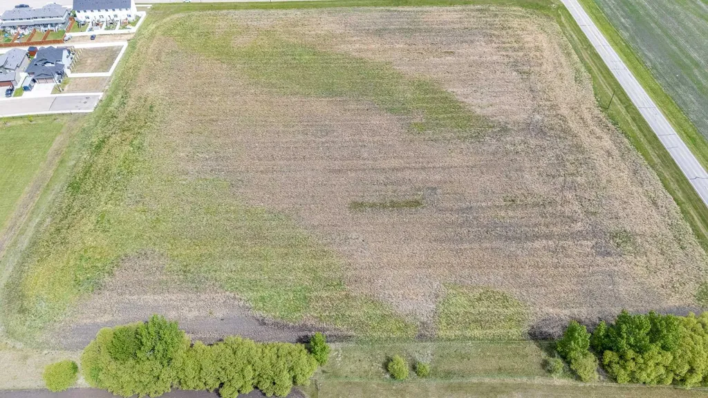 4602 34 Street Lacombe AB T4L 0B0