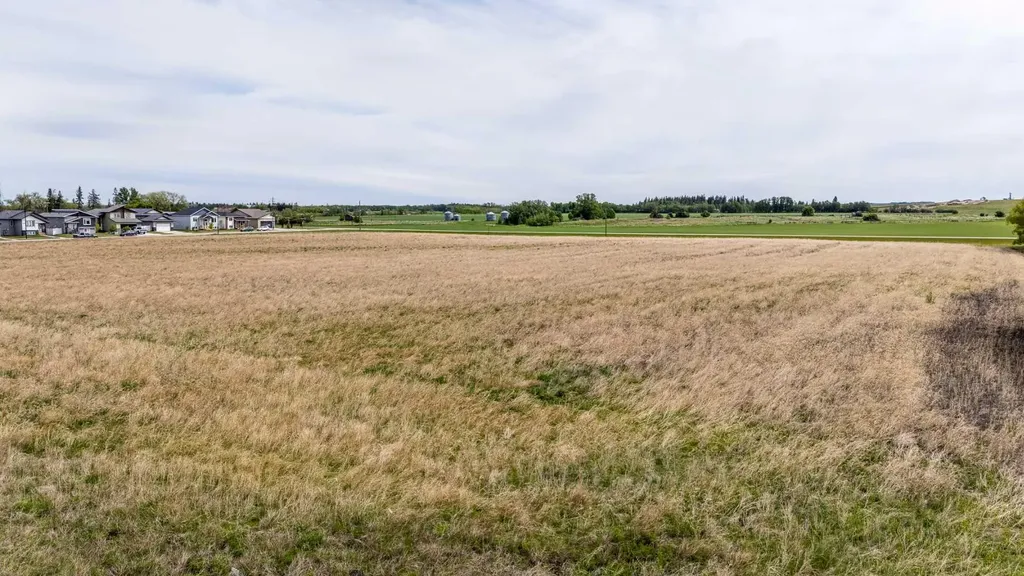 4602 34 Street Lacombe AB T4L 0B0