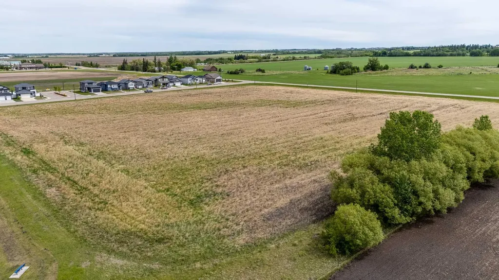 4602 34 Street Lacombe AB T4L 0B0