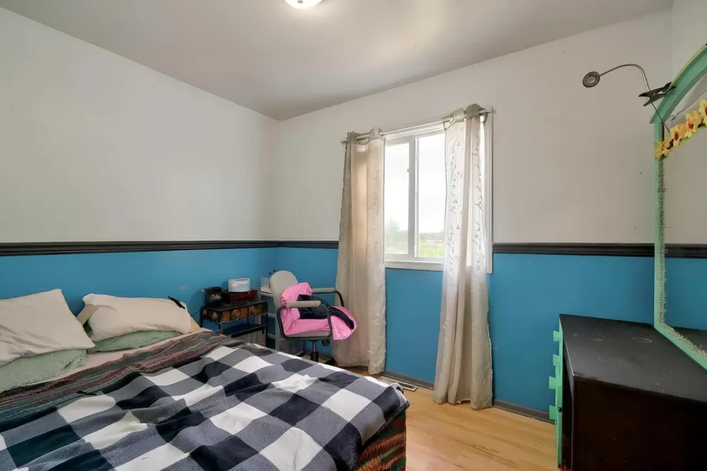 517 55 Avenue W Claresholm AB T0L 0T0