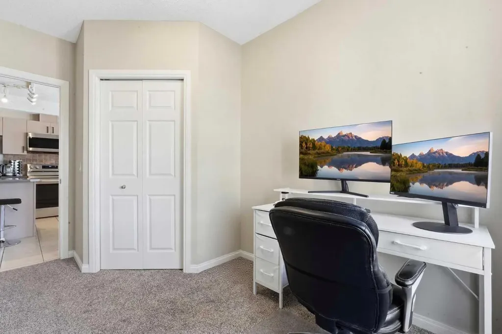 108 15 Avenue SE Calgary AB T2G 5R9