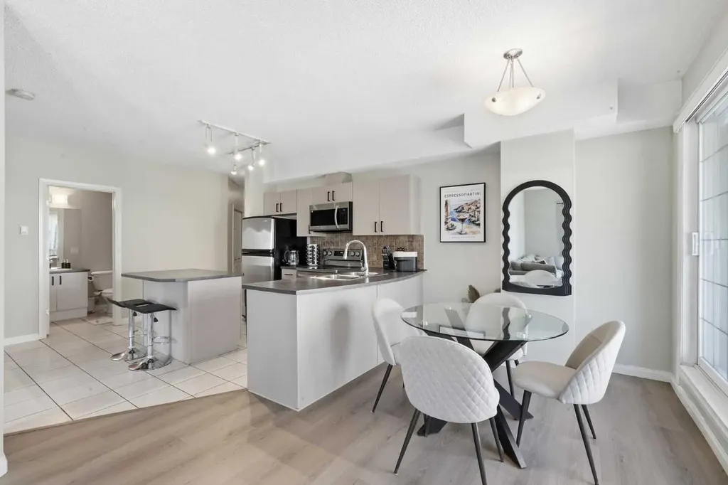108 15 Avenue SE Calgary AB T2G 5R9