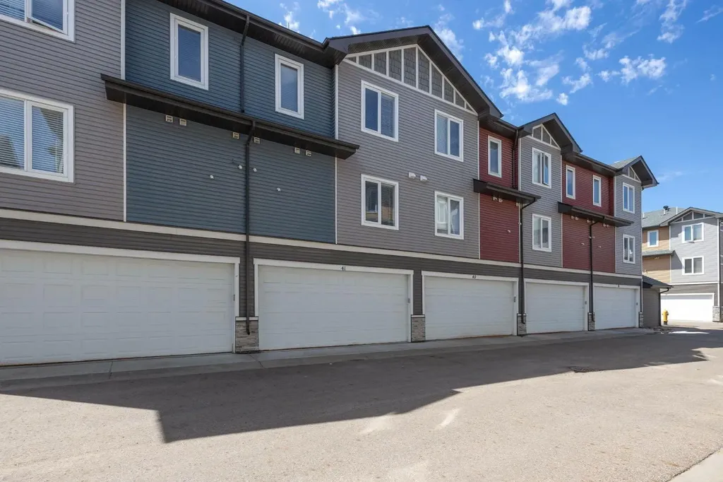 141 Fontaine Crescent Fort Mcmurray AB T9H 0C9
