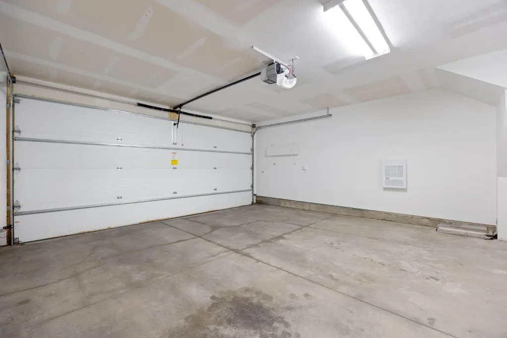 141 Fontaine Crescent Fort Mcmurray AB T9H 0C9