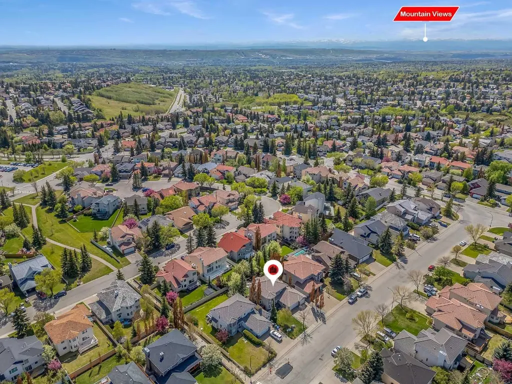 33 Edgevalley Way NW Calgary AB T3A 4X7