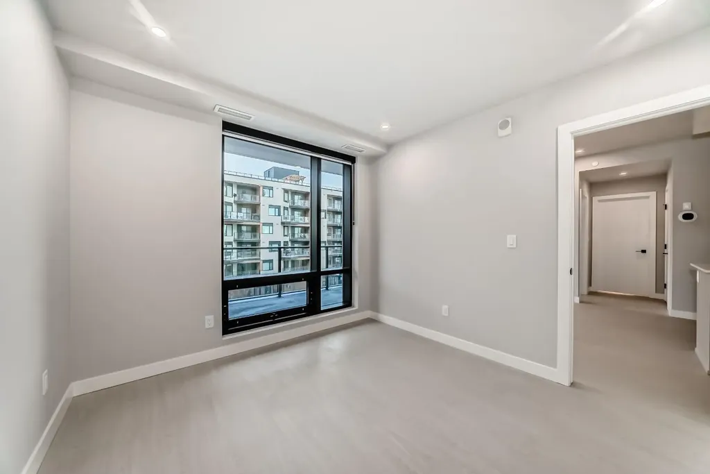 8375 Broadcast Avenue SW Calgary AB T3H 6L3