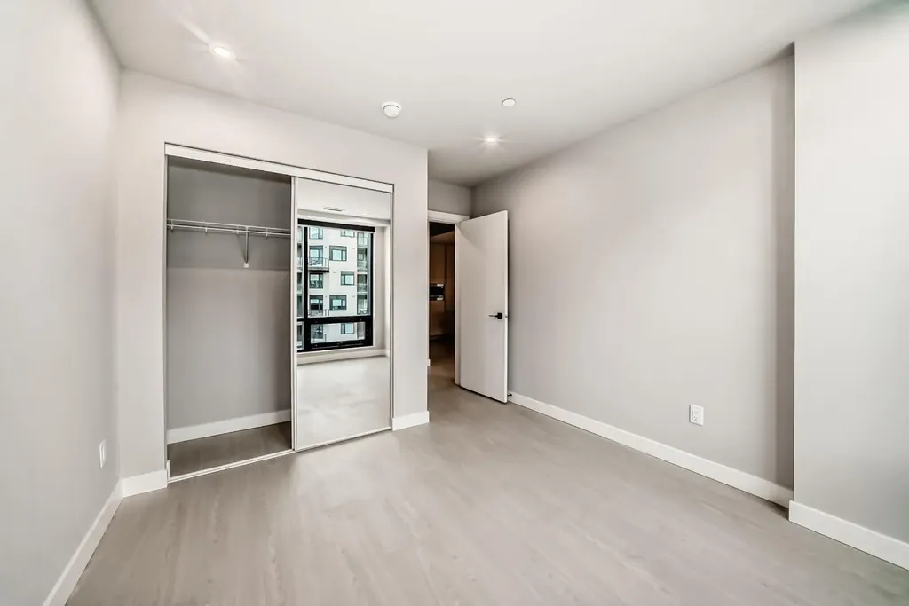8375 Broadcast Avenue SW Calgary AB T3H 6L3