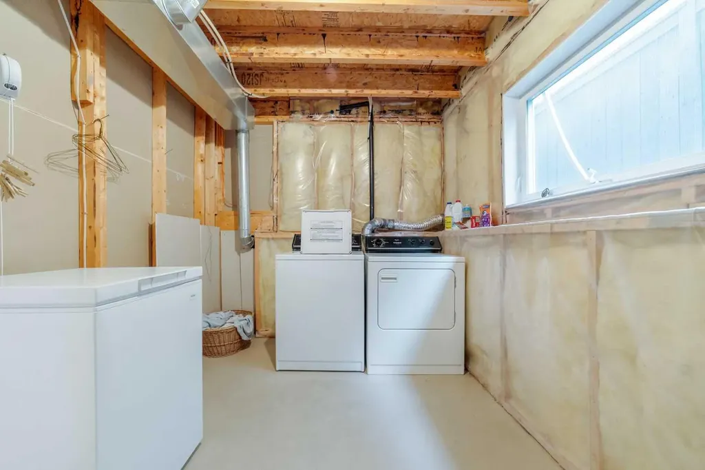 781 Red Crow Boulevard W Lethbridge AB T1K 7M4