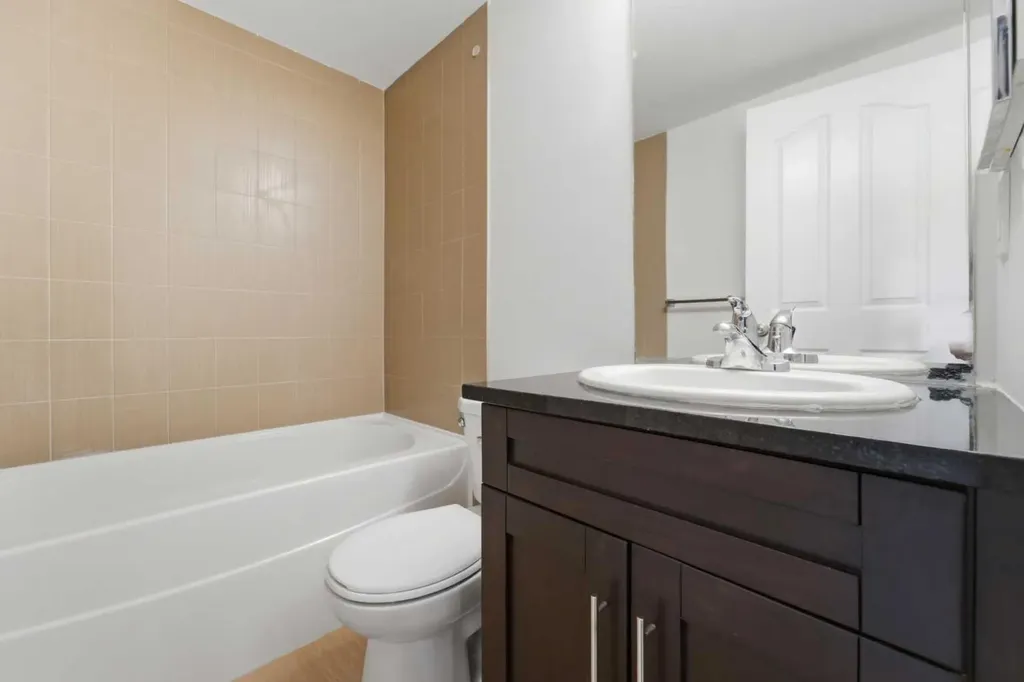 7210 80 Avenue NE Calgary AB T3J0A6